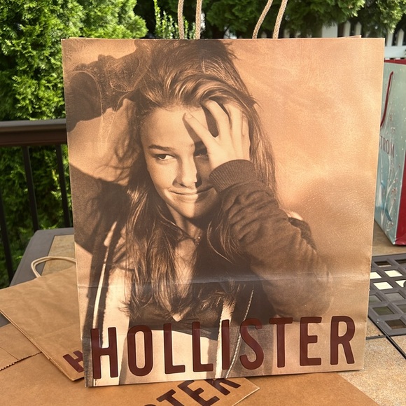 Set of 6 Hollister shopping bags - Picture 4 of 7